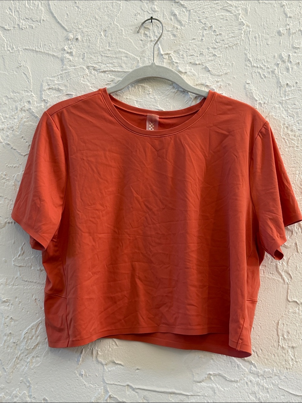 Rhone Serene Cropped Tee size M like new